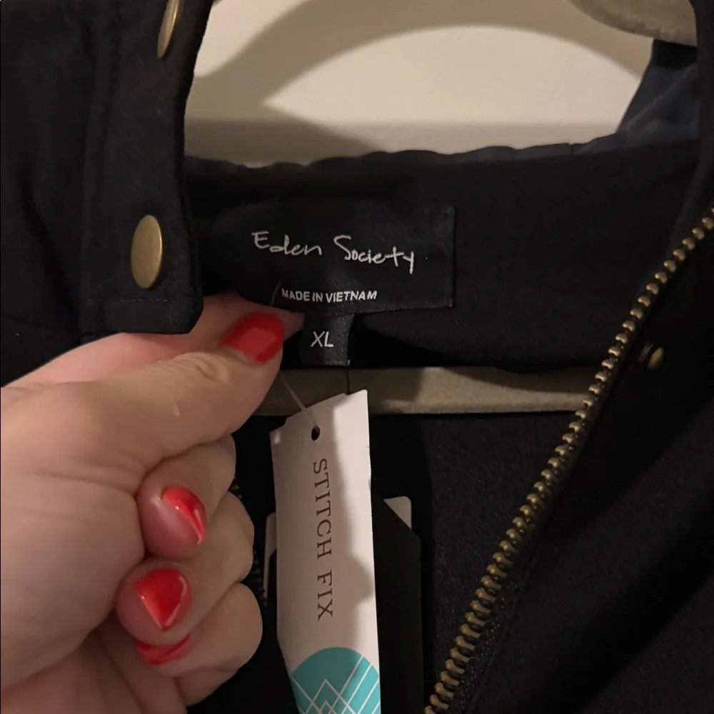 Eden Society Stylish Black Utility Jacket with Gold Accents - Picture 2 of 4